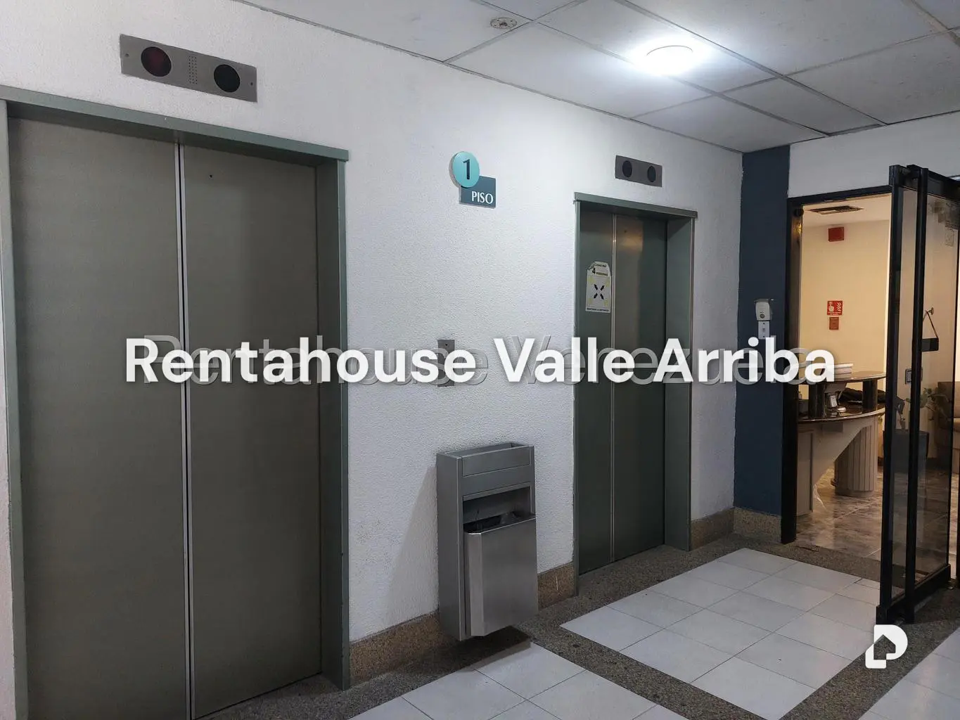 Local comercial en San Bernardino, Caracas – 23
