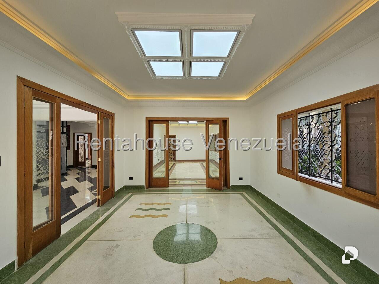 Local comercial en San Bernardino, Caracas – 18