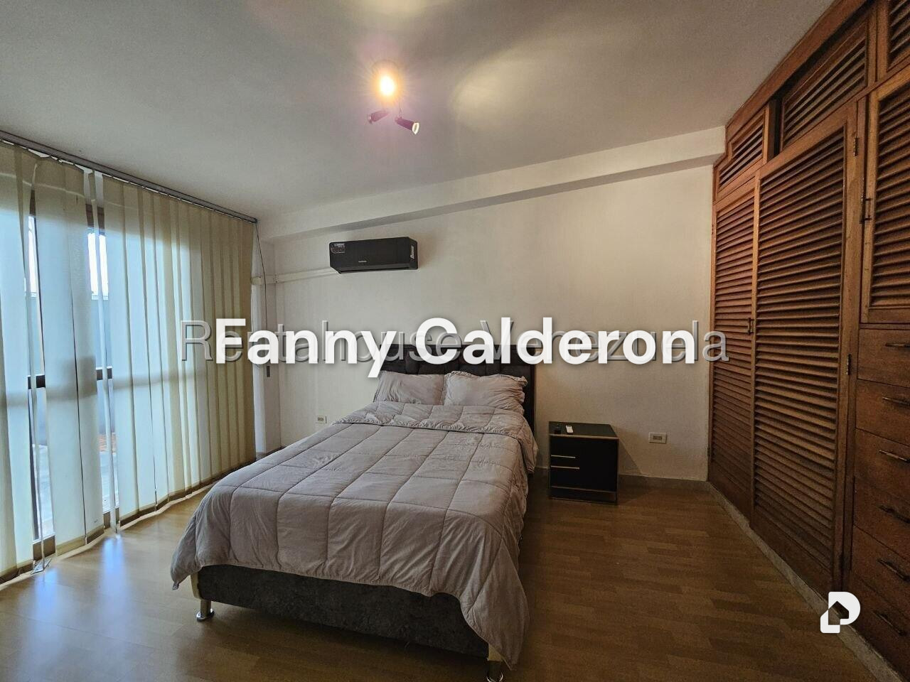 Casa en Prados del Este, Caracas – 30