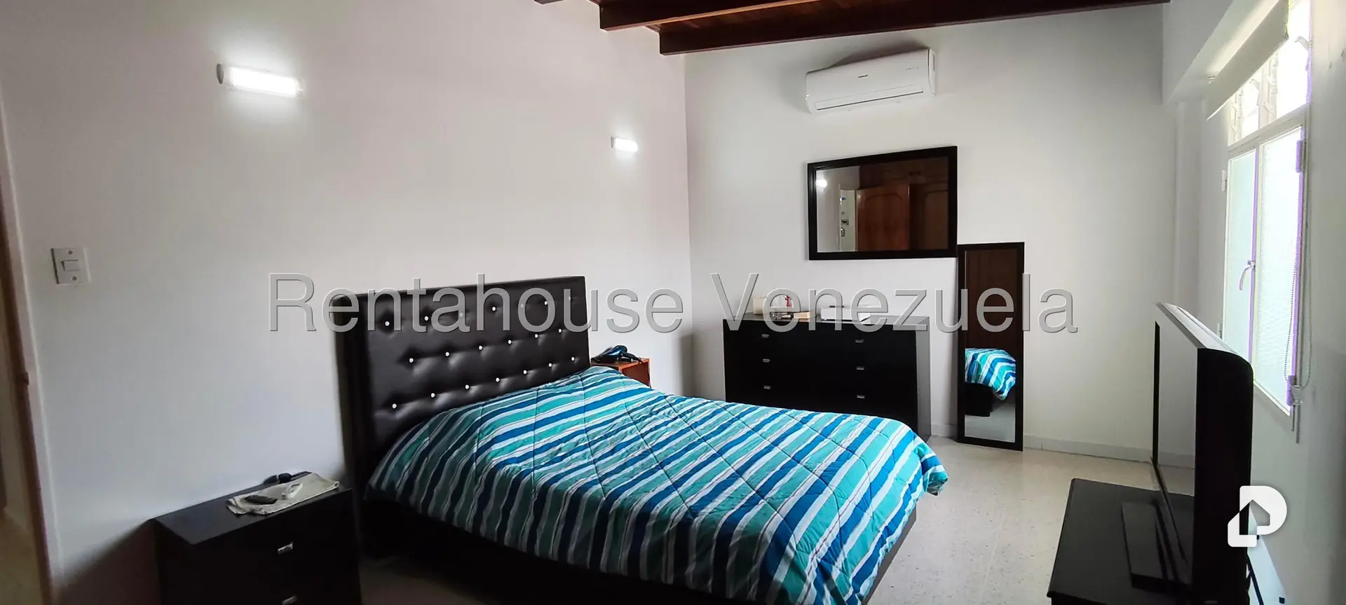 Casa en Alto Prado, Caracas – 17