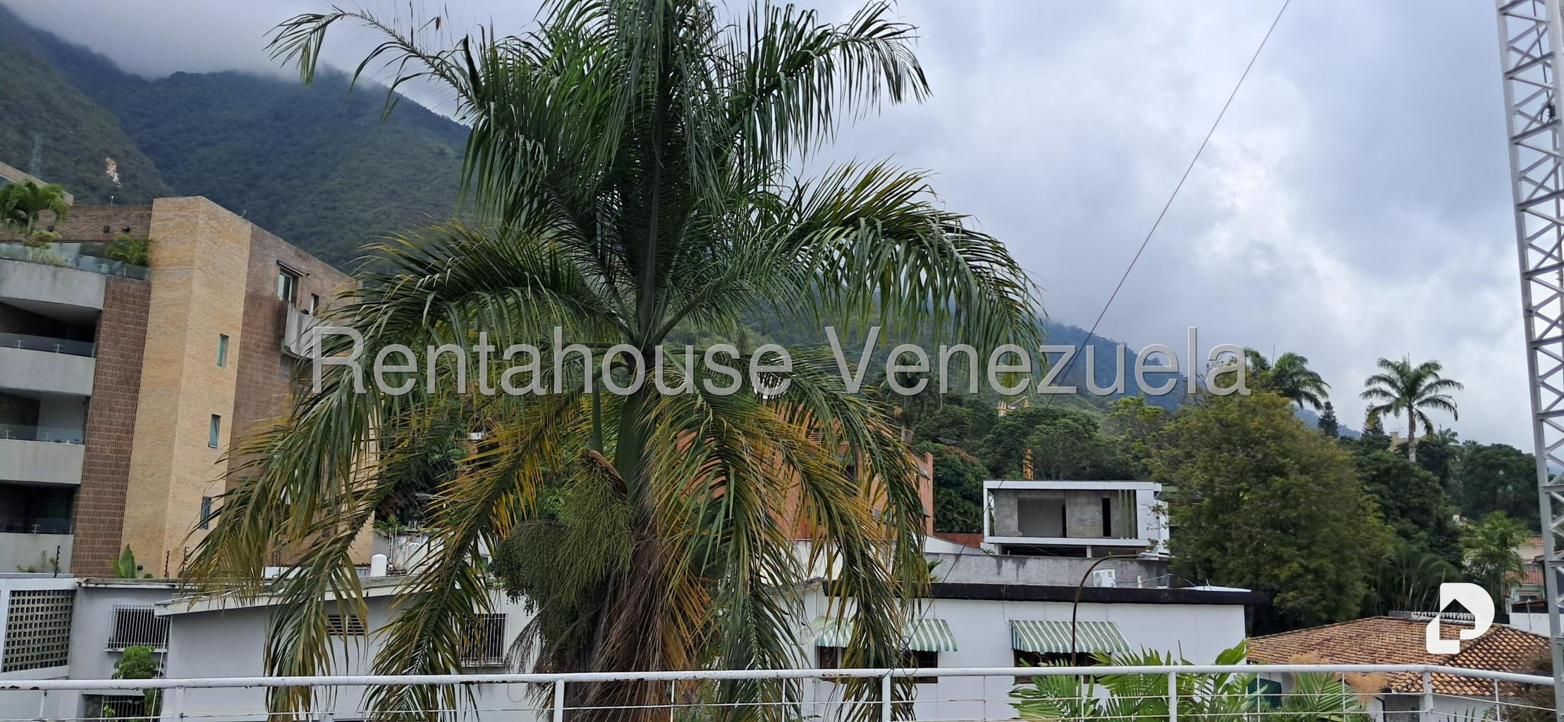 Casa en Altamira, Caracas – 17
