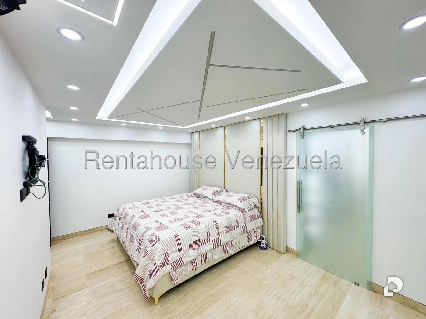 Apartamento en Las Mercedes, Caracas – 24