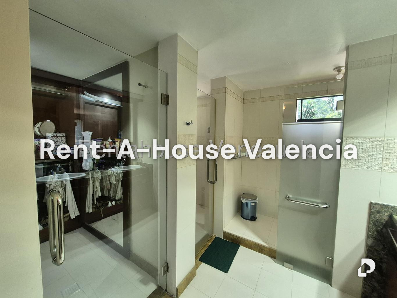 Casa en Colinas de Guataparo, Valencia – 29