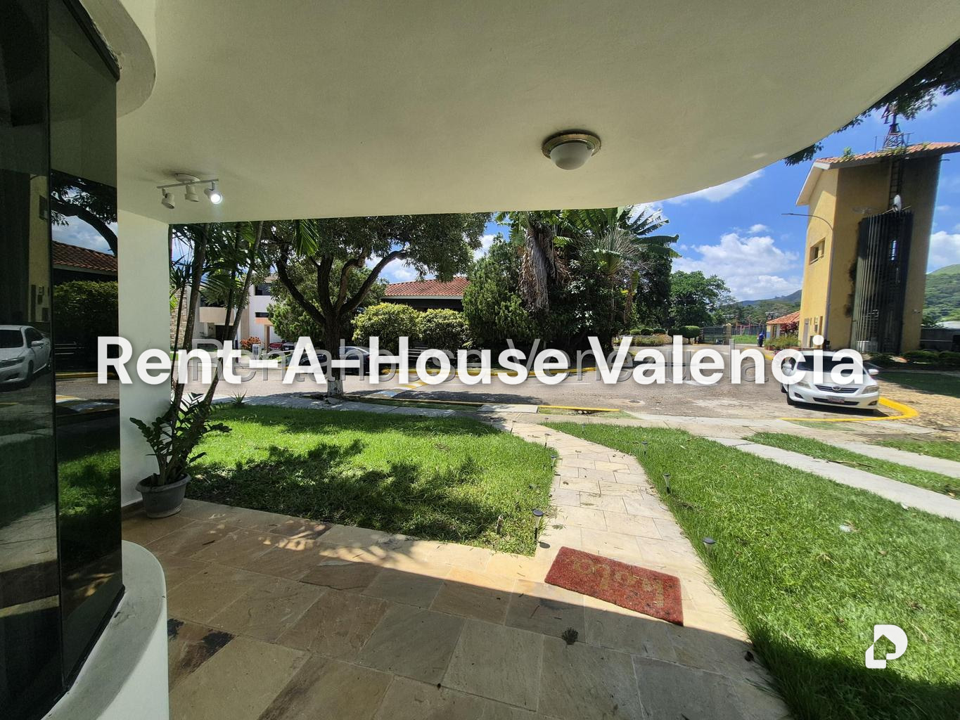 Casa en Colinas de Guataparo, Valencia – 61