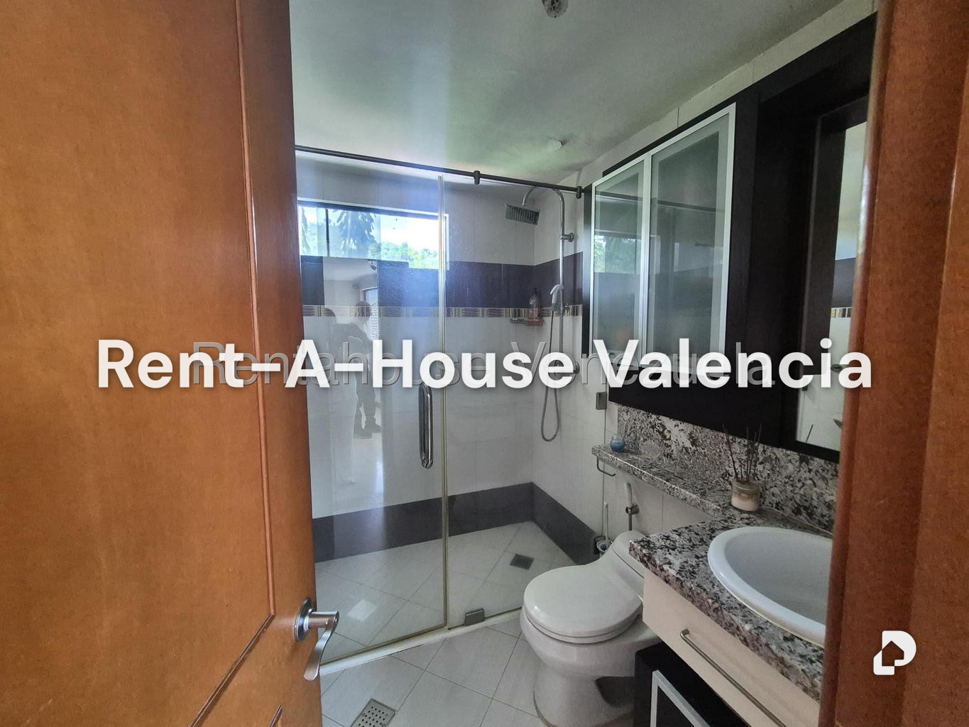 Casa en Colinas de Guataparo, Valencia – 37