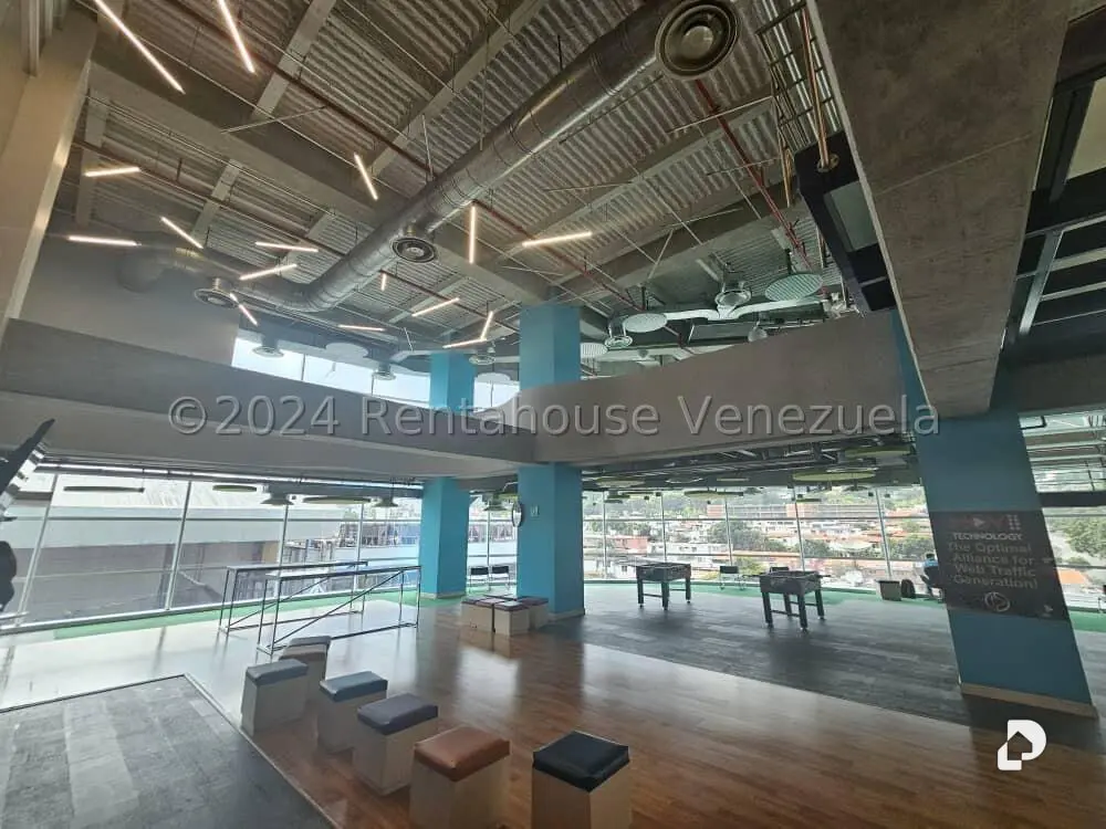Office in La Urbina, Caracas – 25