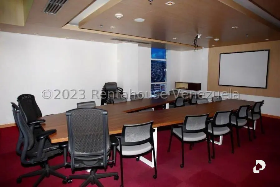 Office in La Urbina, Caracas – 5