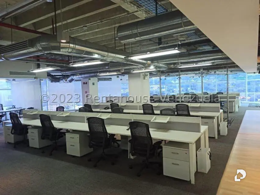 Office in La Urbina, Caracas – 8