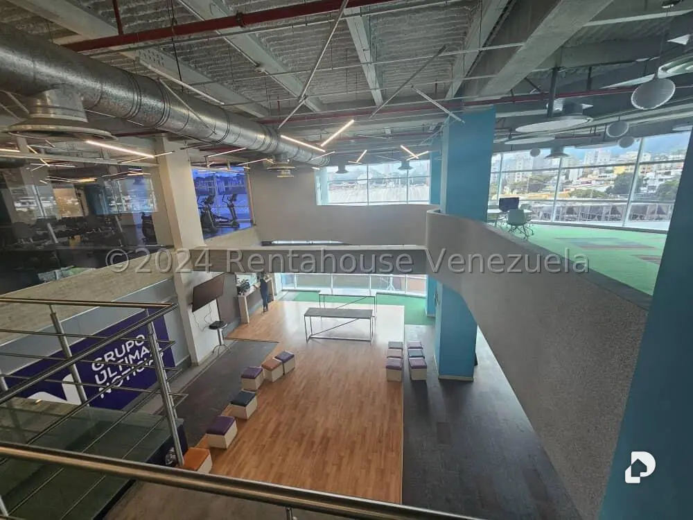 Office in La Urbina, Caracas – 20