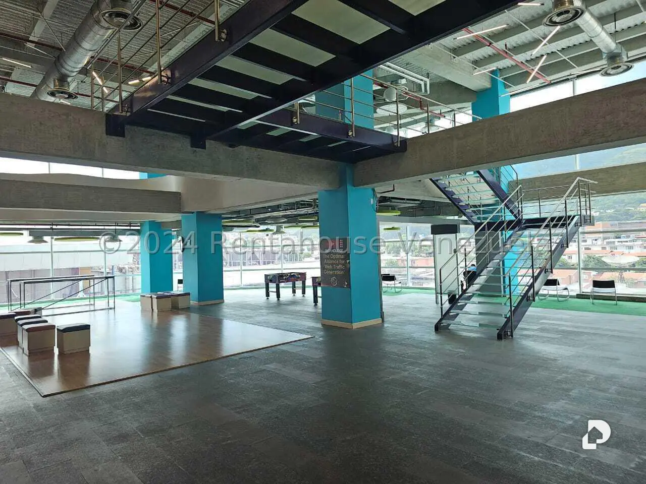Office in La Urbina, Caracas – 30