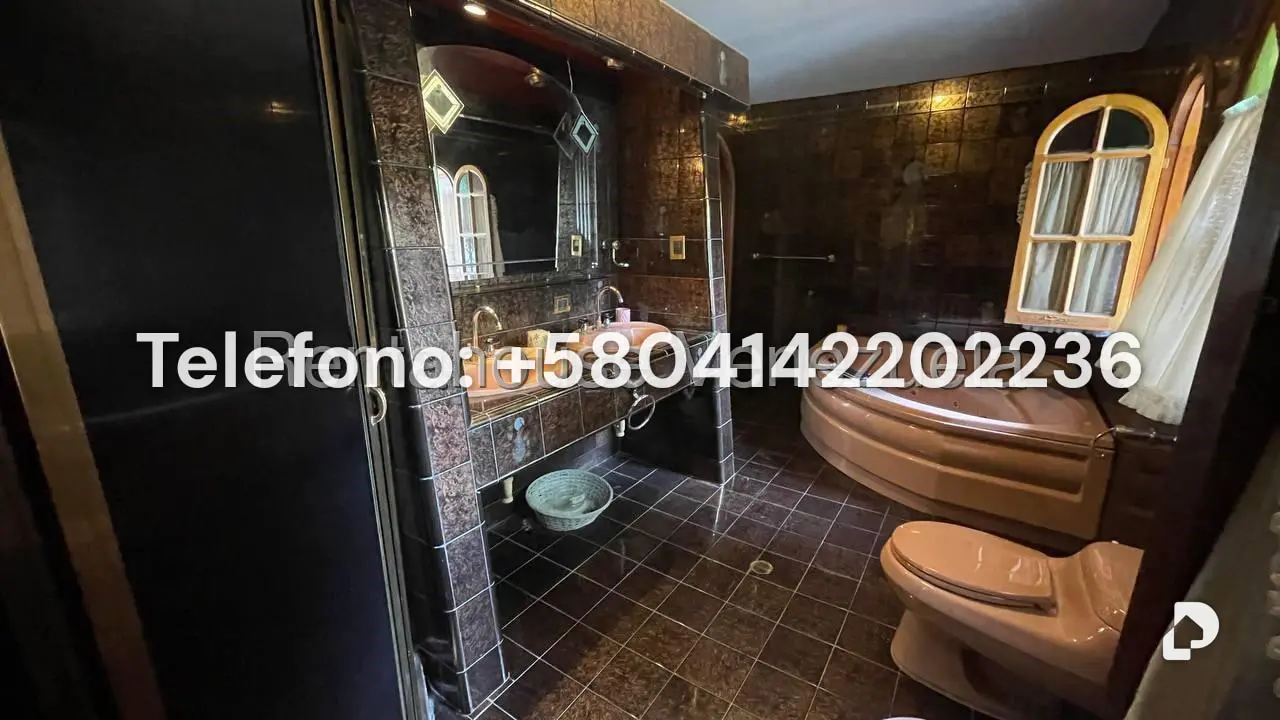 Casa en Prados del Este, Caracas – 17