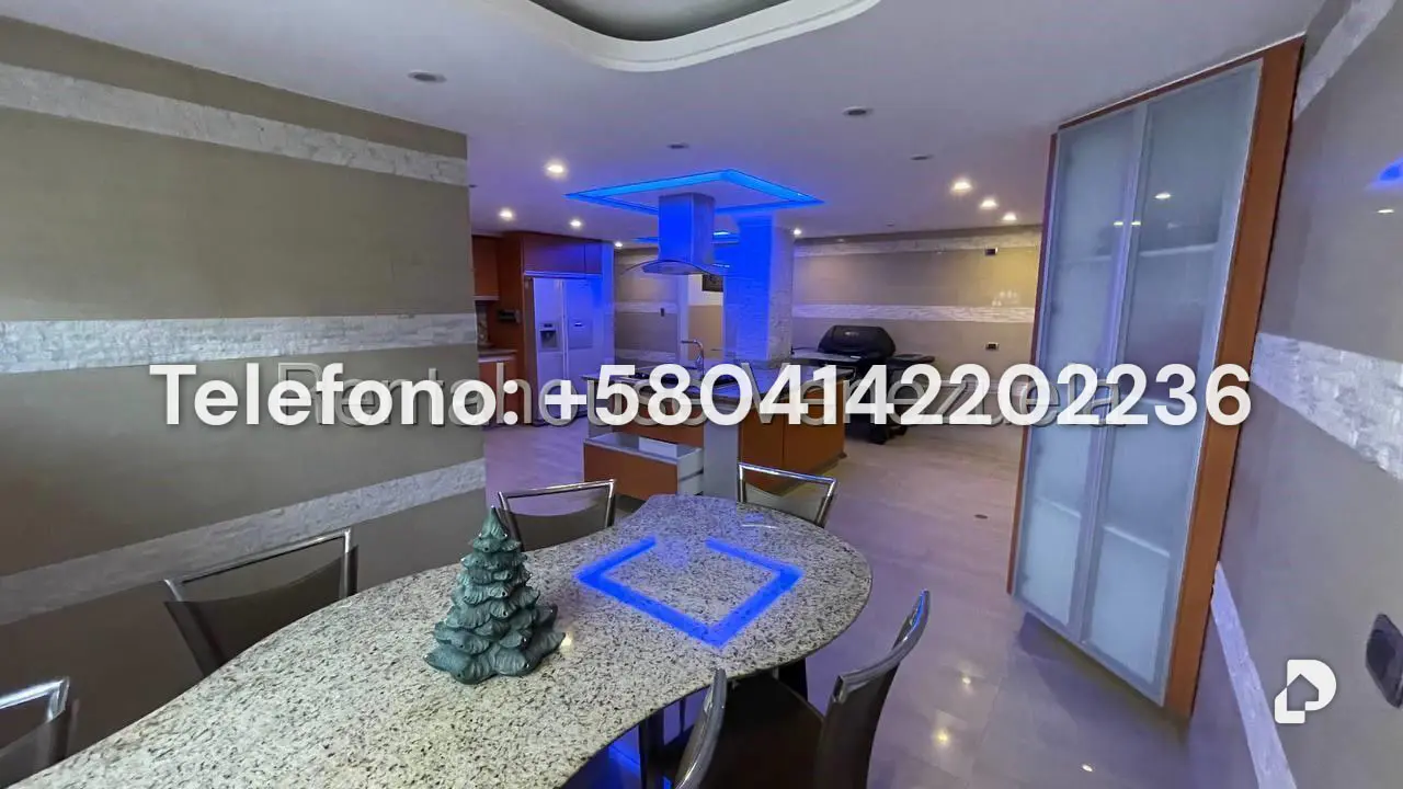Casa en Prados del Este, Caracas – 11