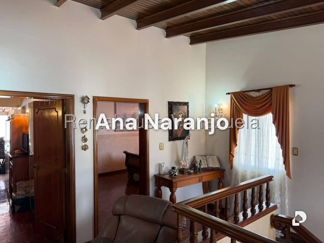 Casa en Santa Paula, Caracas – 32