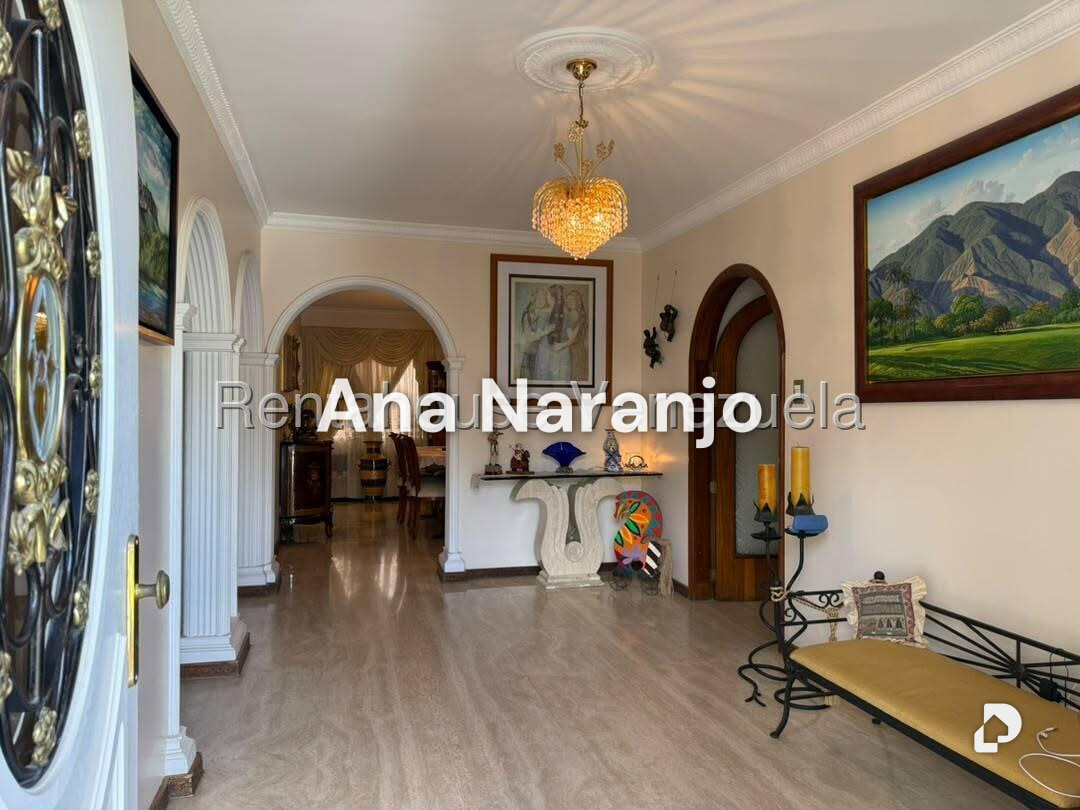 Casa en Santa Paula, Caracas – 17