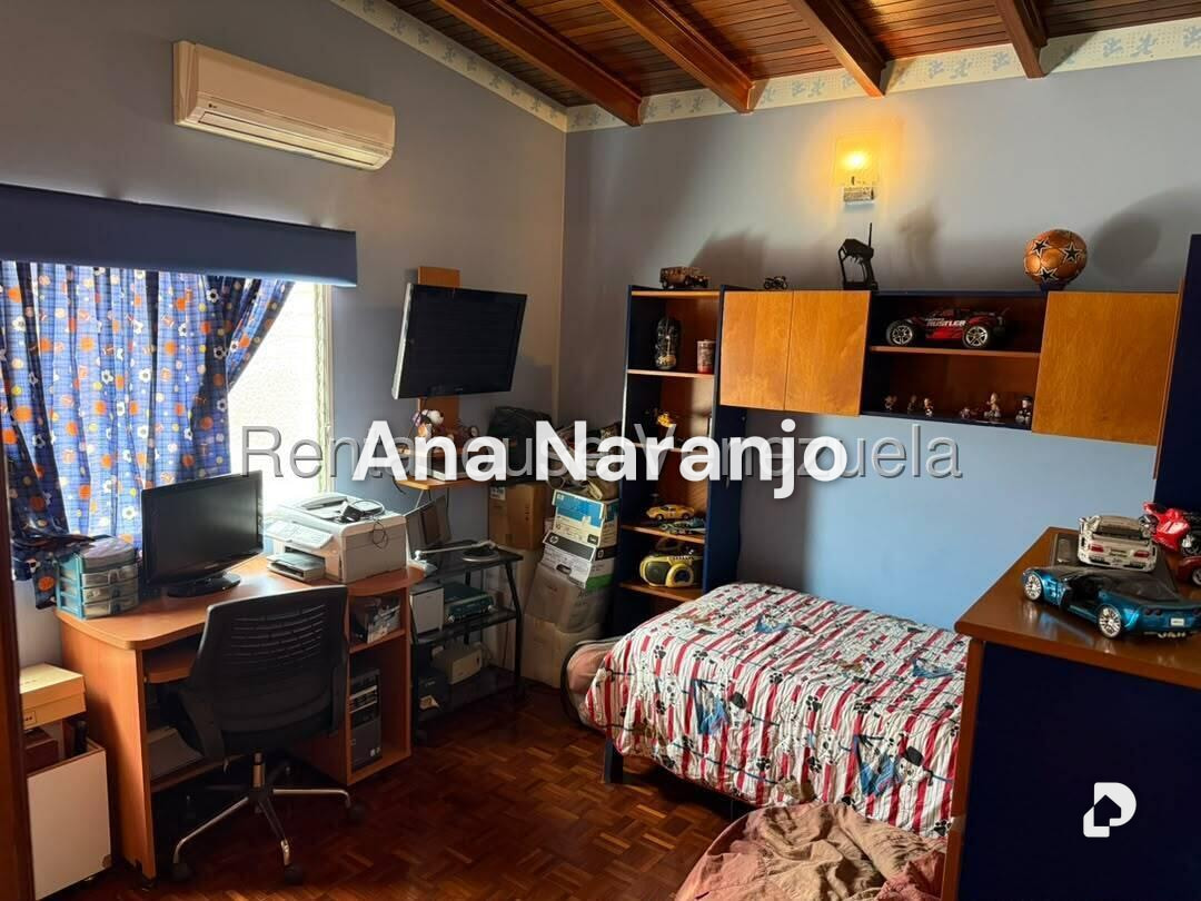 Casa en Santa Paula, Caracas – 36