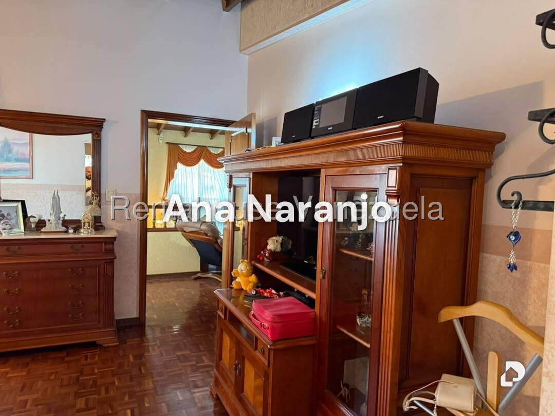 Casa en Santa Paula, Caracas – 40