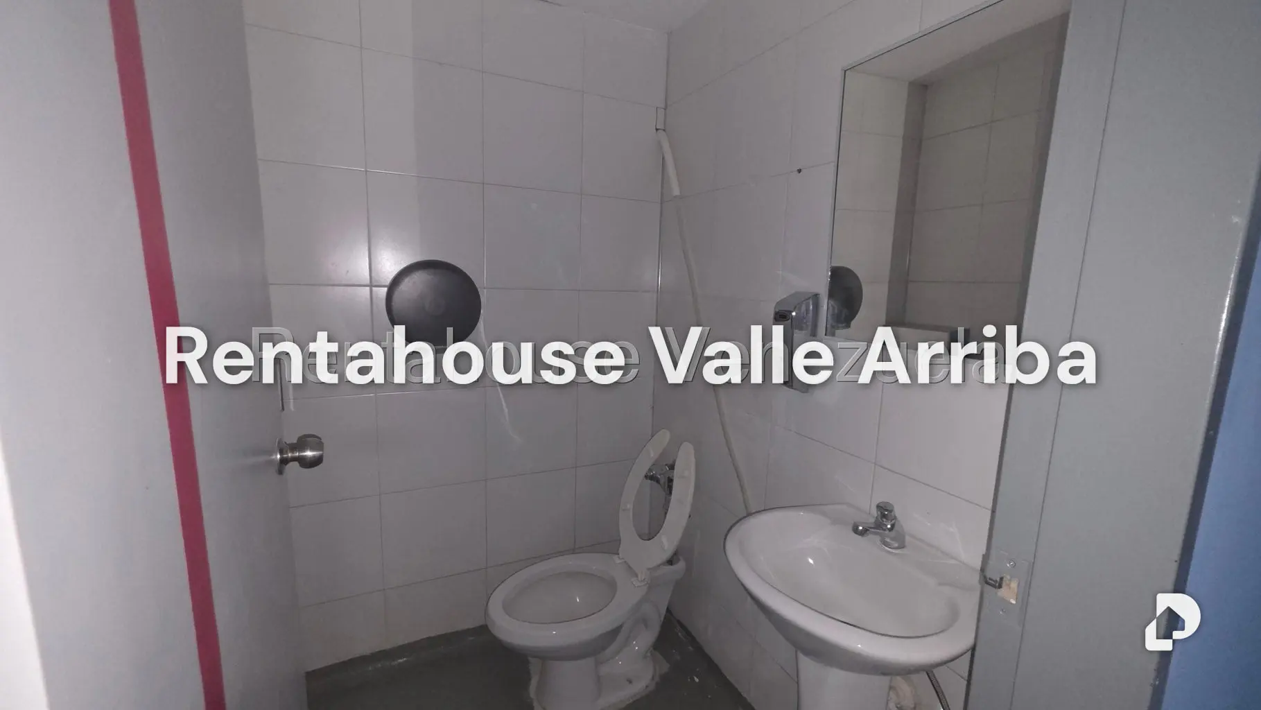 Local comercial en Parroquia Catedral, Caracas – 12