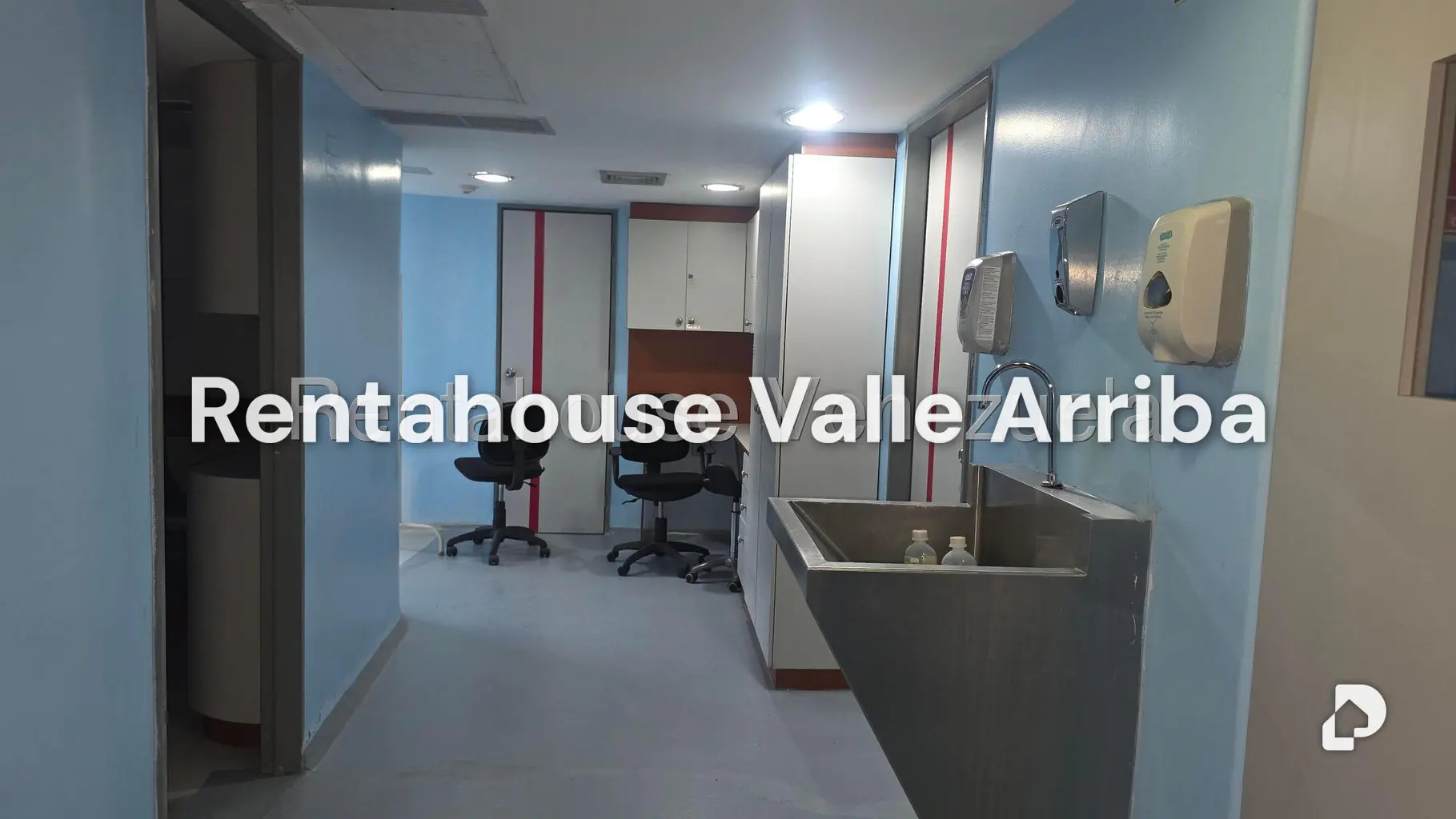 Local comercial en Parroquia Catedral, Caracas – 18