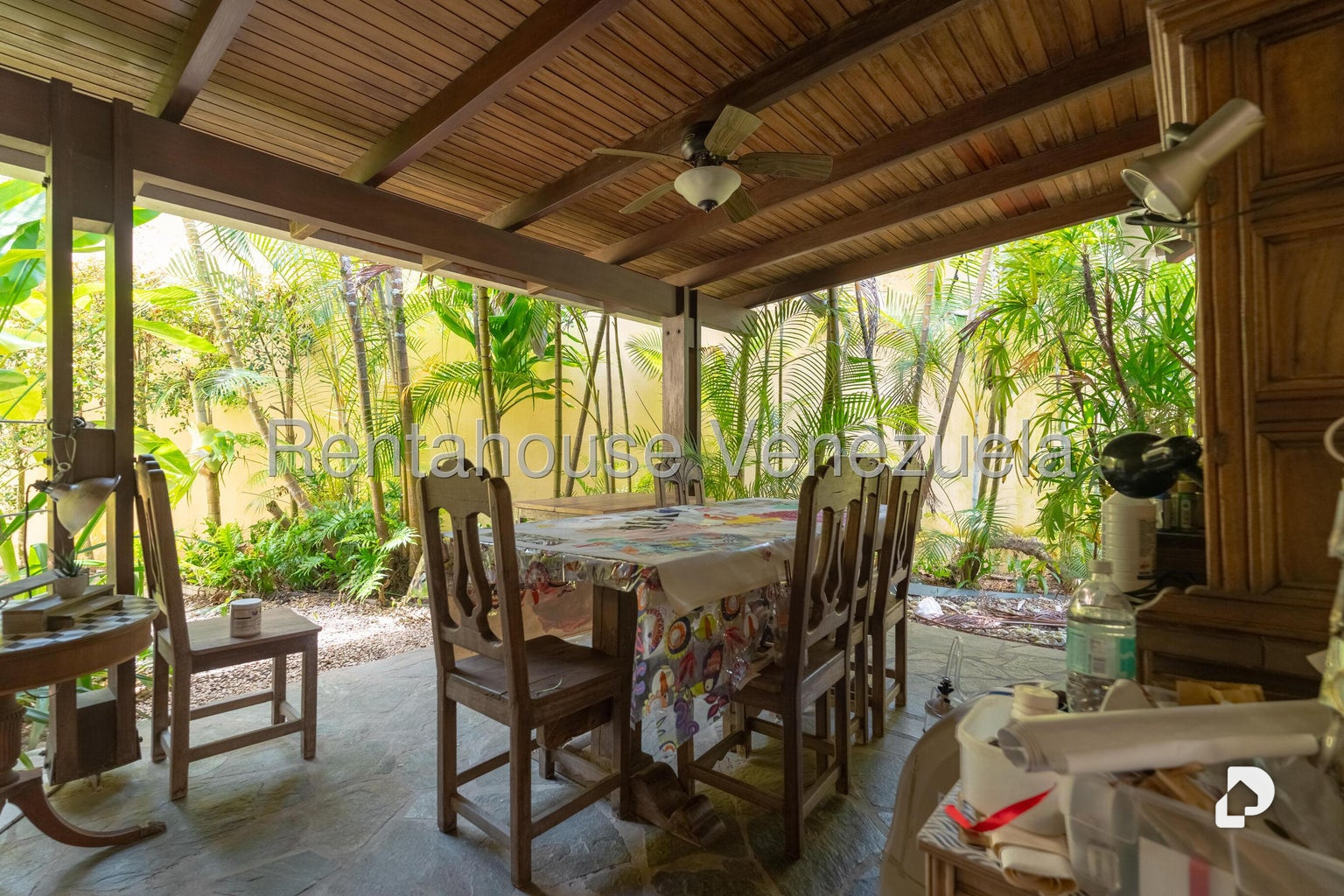 Casa en Los Geranios, Caracas – 17