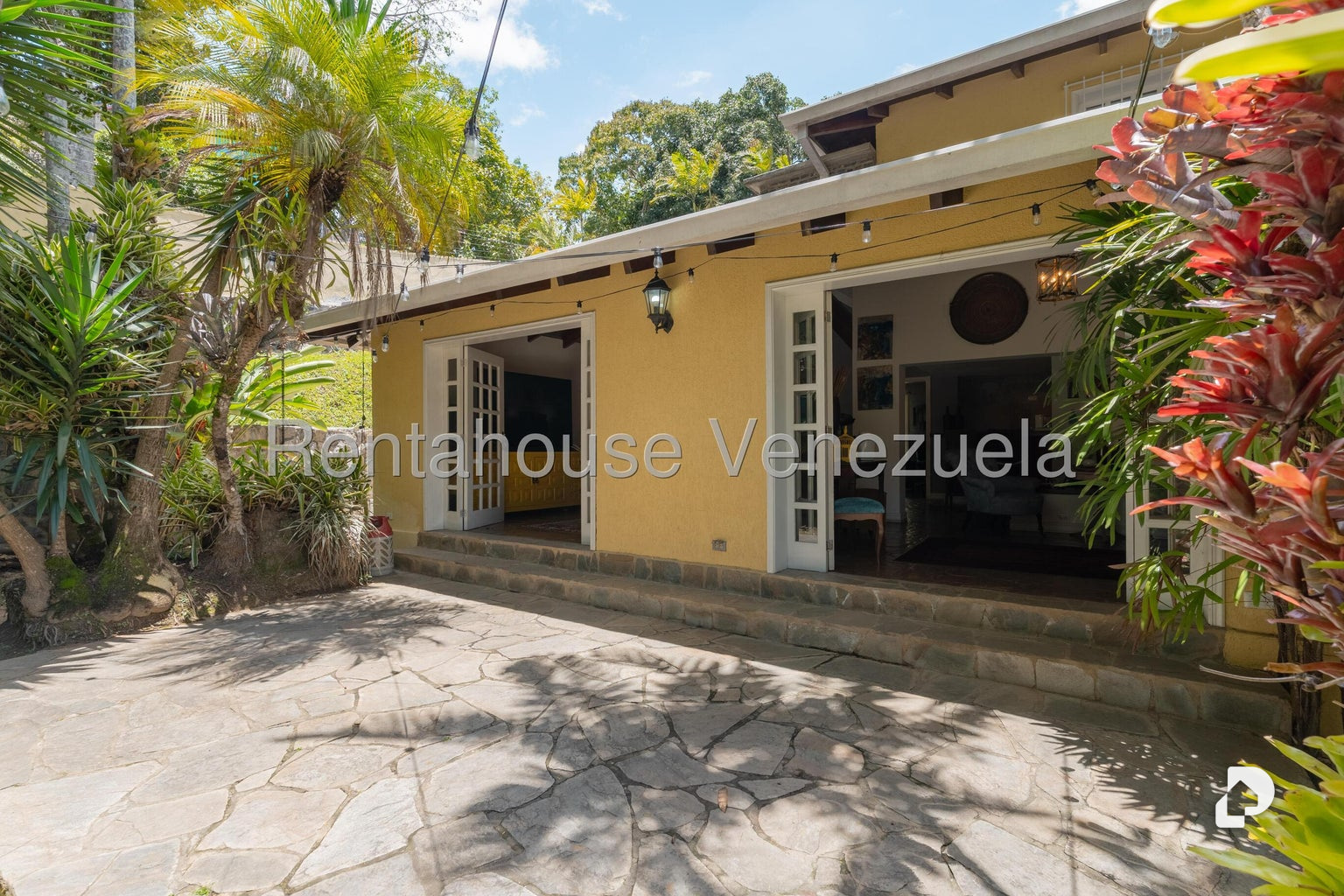 Casa en Los Geranios, Caracas – 19