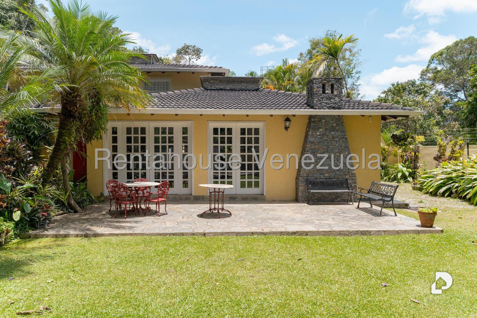 Casa en Los Geranios, Caracas – 11