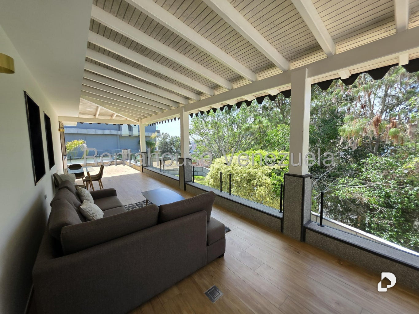 Casa en Los Naranjos (del Cafetal), Caracas – 25