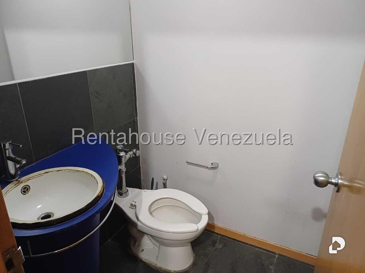 Local comercial en Las Mercedes, Caracas – 11