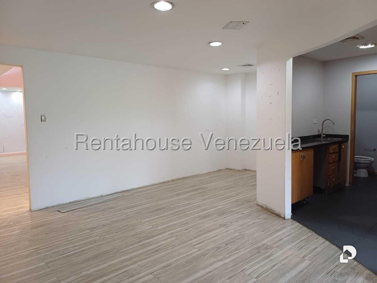 Local comercial en Las Mercedes, Caracas – 13