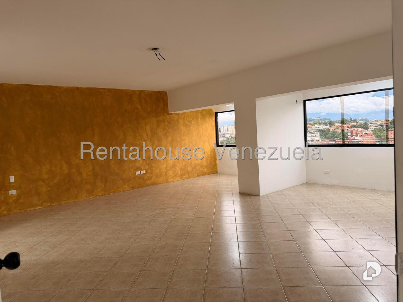 Penthouse en Las Esmeraldas, Caracas