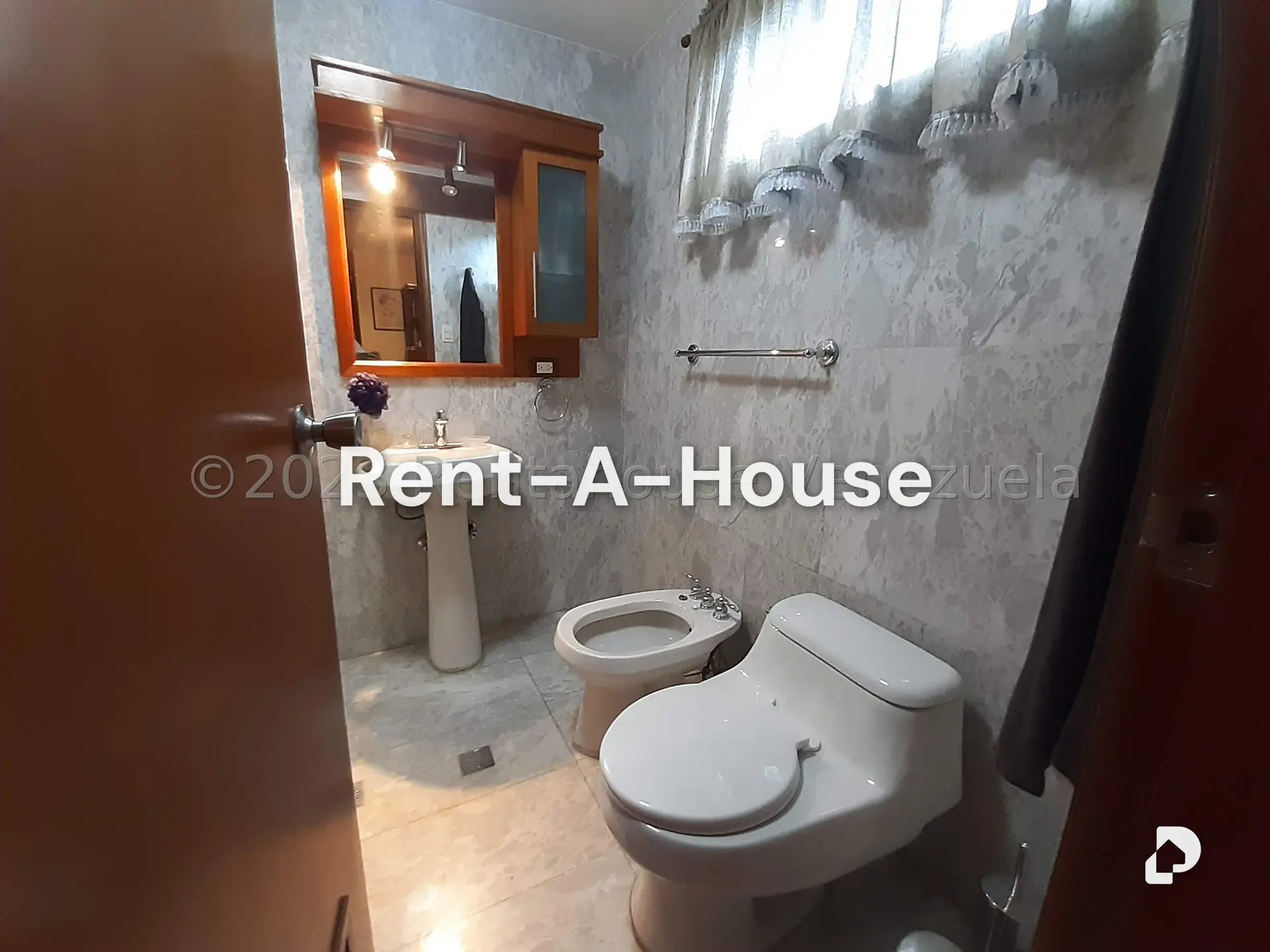 Apartamento en Colinas de La California, Caracas – 22