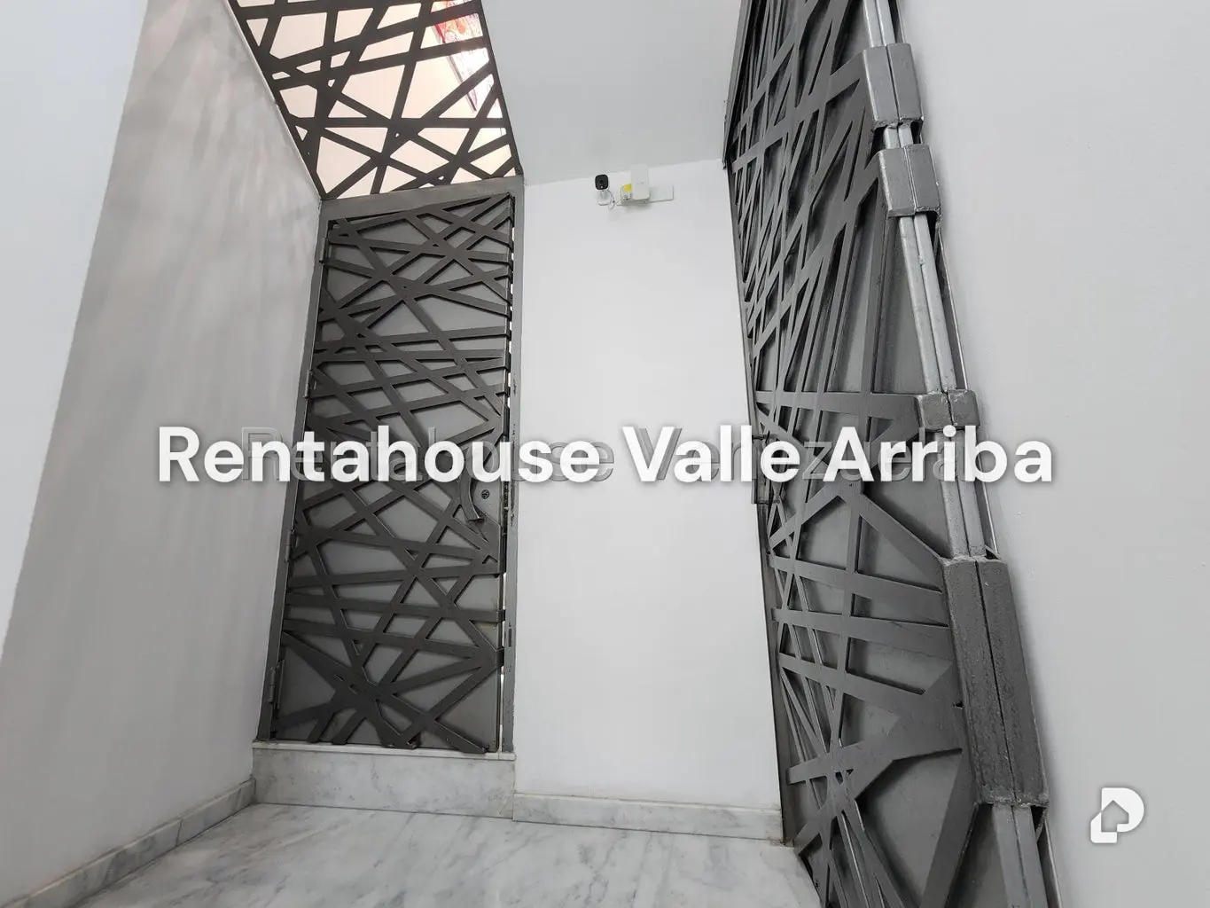 Local comercial en El Rosal, Caracas – 16