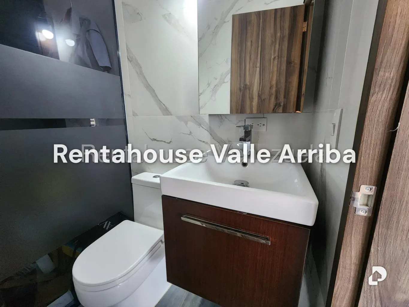 Local comercial en El Rosal, Caracas – 10