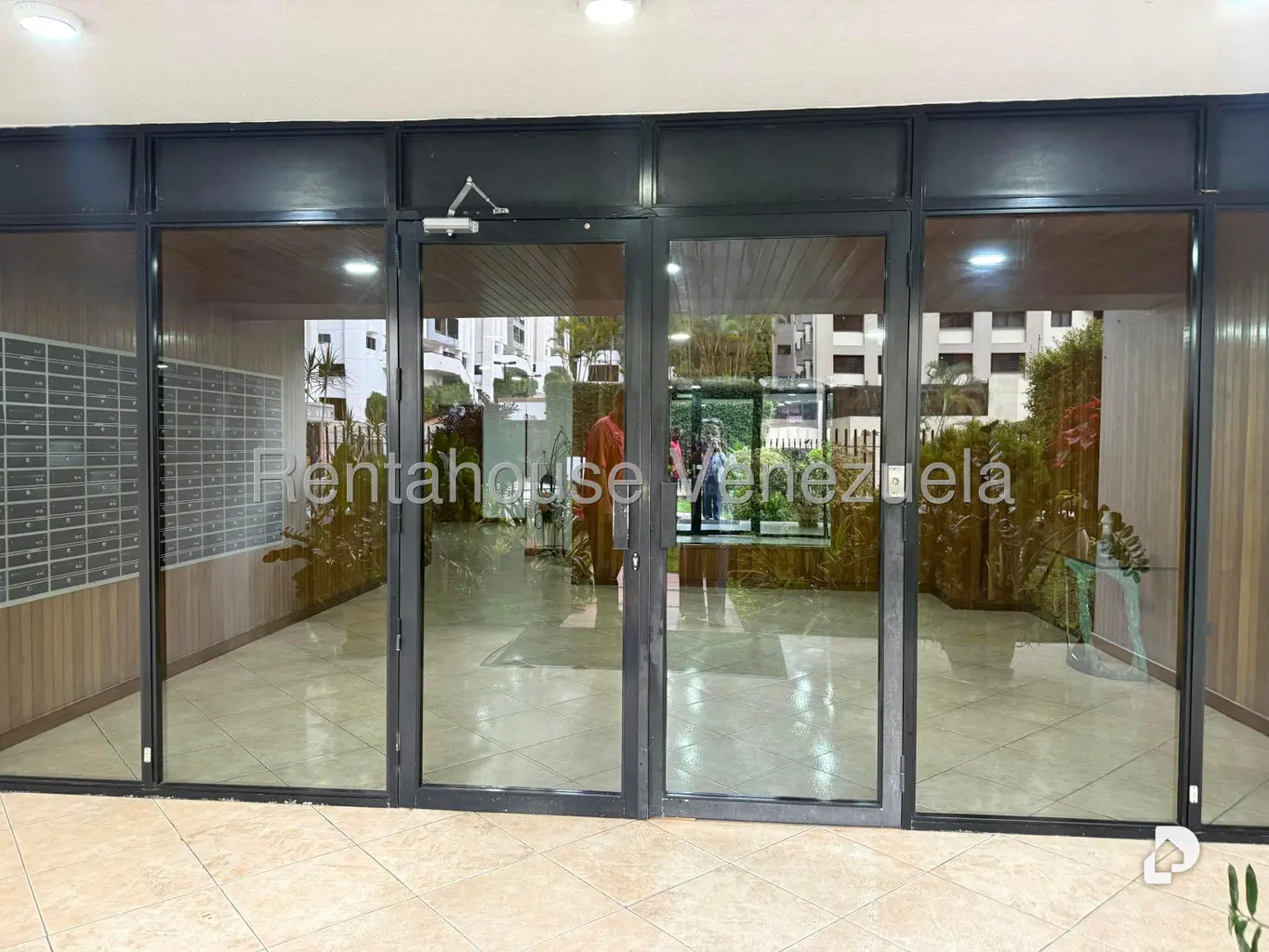 Apartamento en El Cigarral, Caracas – 3