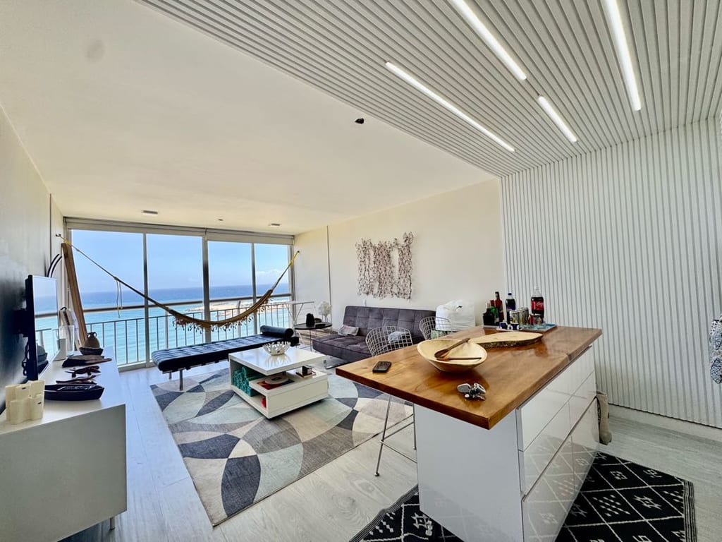 Apartamento en Camurí Grande, Naiguatá - 1