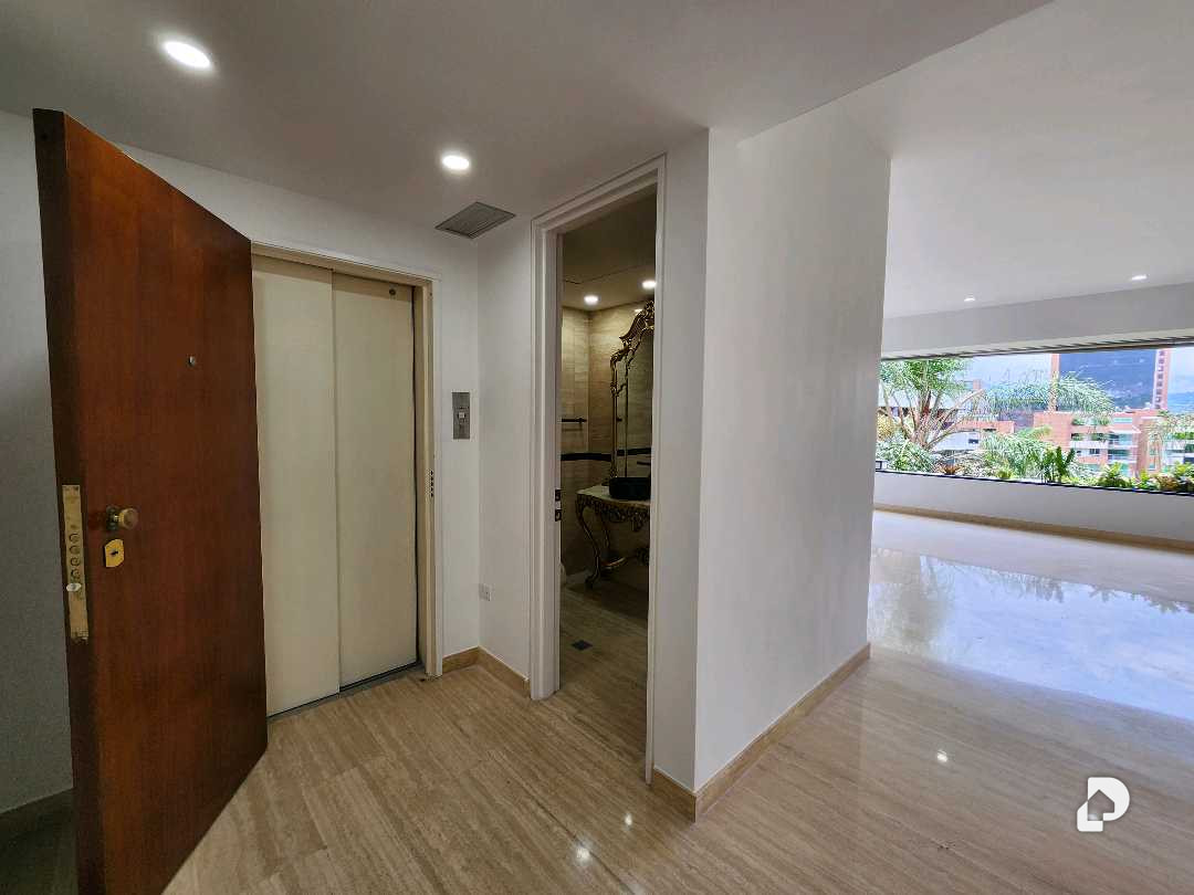 Apartamento en Campo Alegre, Caracas – 5