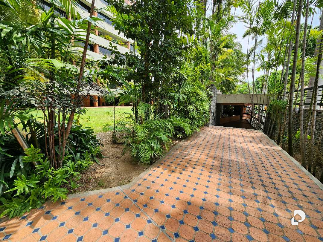 Apartamento en Campo Alegre, Caracas – 2