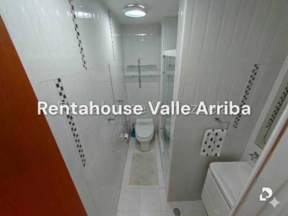 Apartamento en Lomas de Prados del Este, Caracas – 11