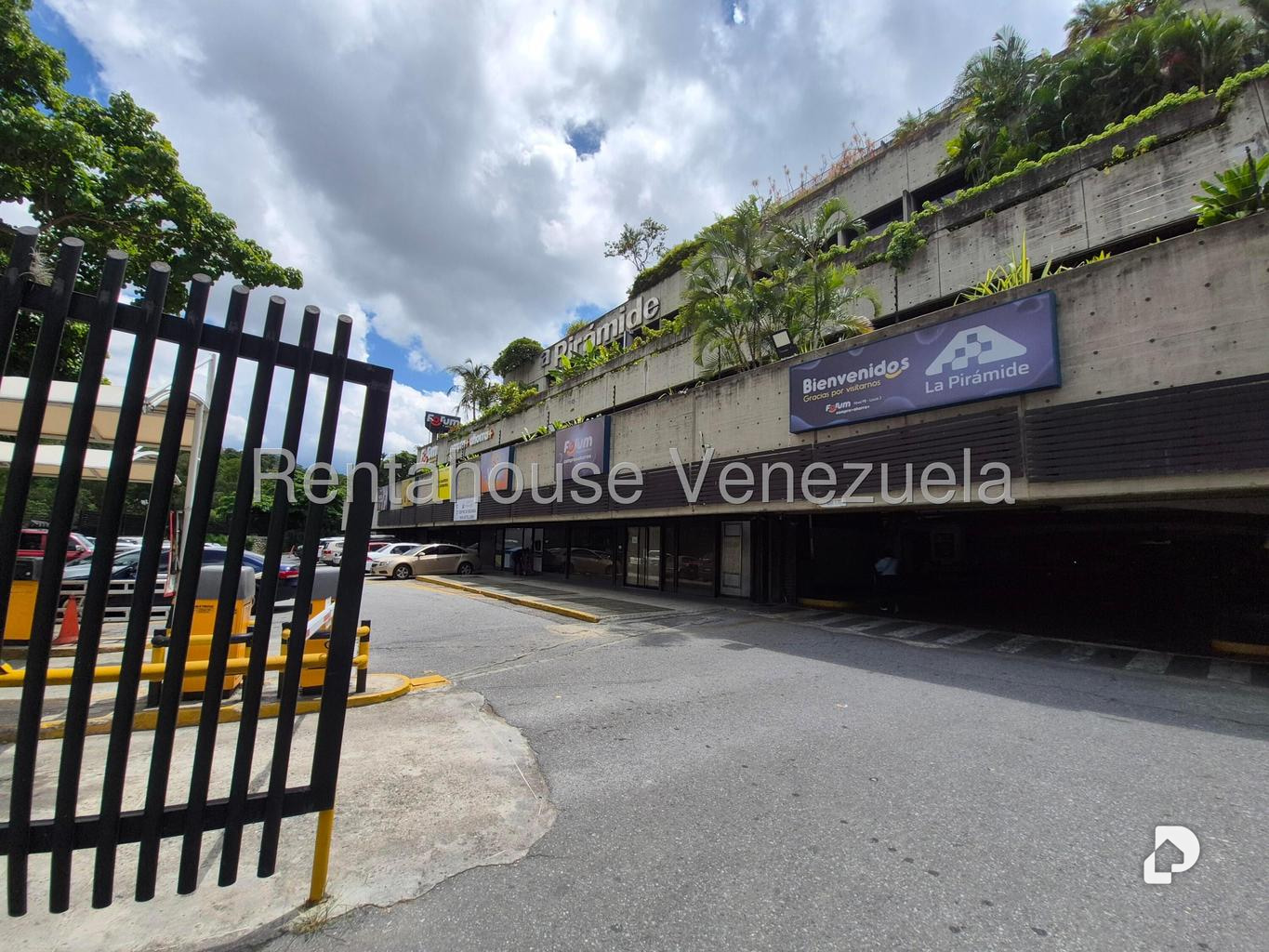 Oficina en Prados del Este, Caracas – 29