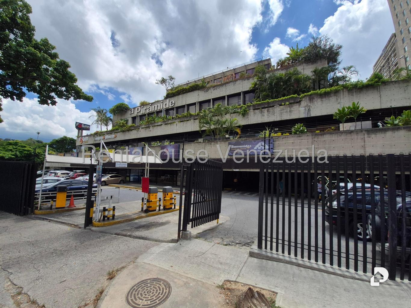 Oficina en Prados del Este, Caracas – 30