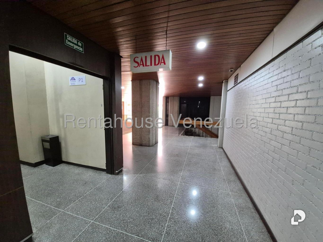 Oficina en Prados del Este, Caracas – 24
