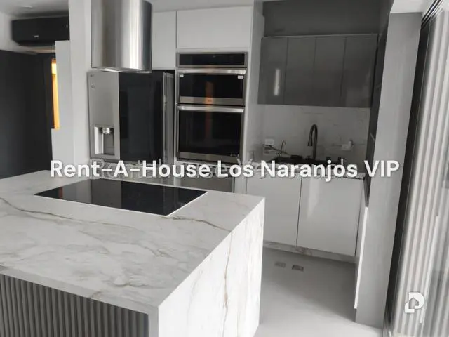 Apartamento en Los Palos Grandes, Caracas – 2