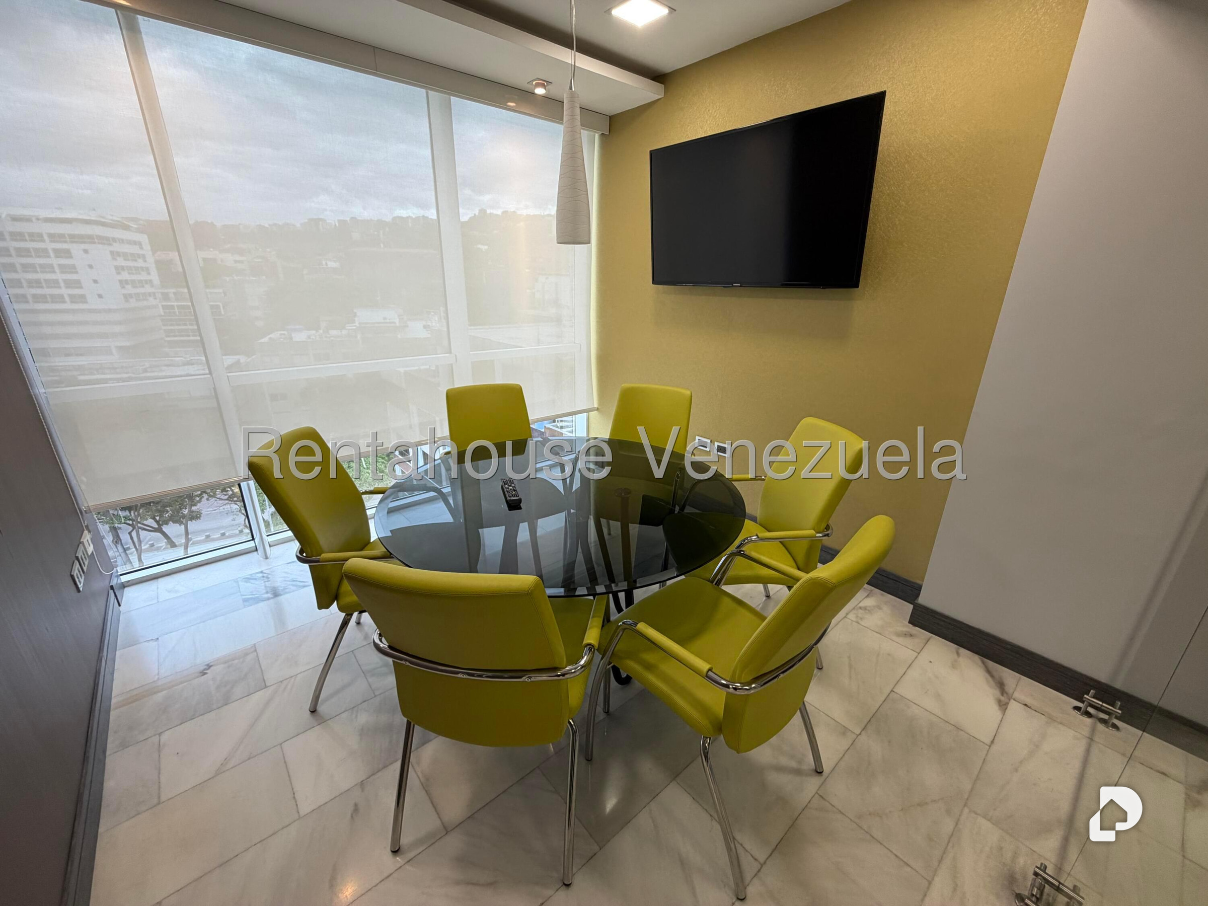 Oficina en Las Mercedes, Caracas