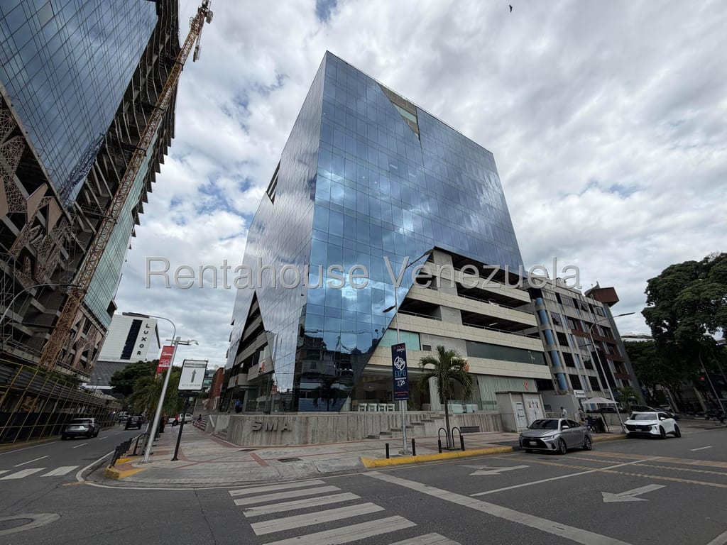 Oficina en Las Mercedes, Caracas - 1