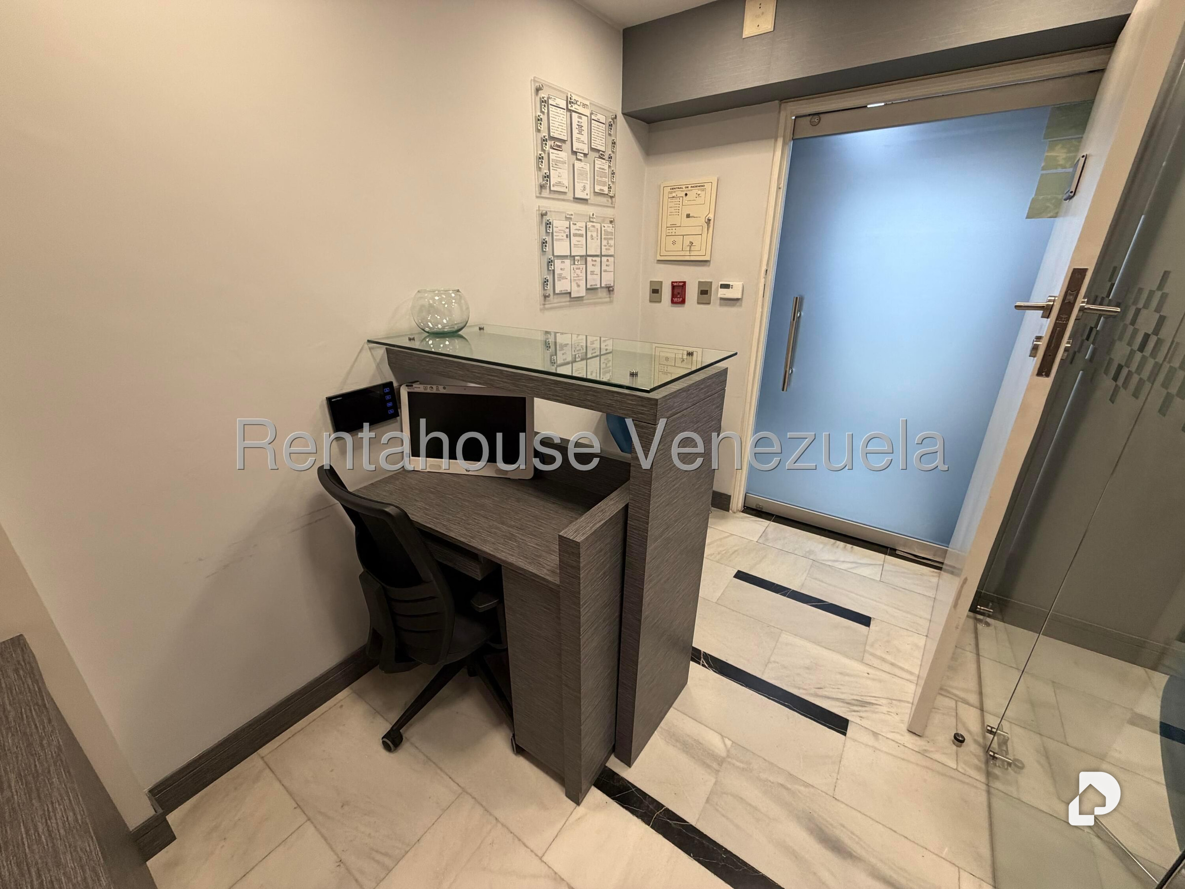 Oficina en Las Mercedes, Caracas