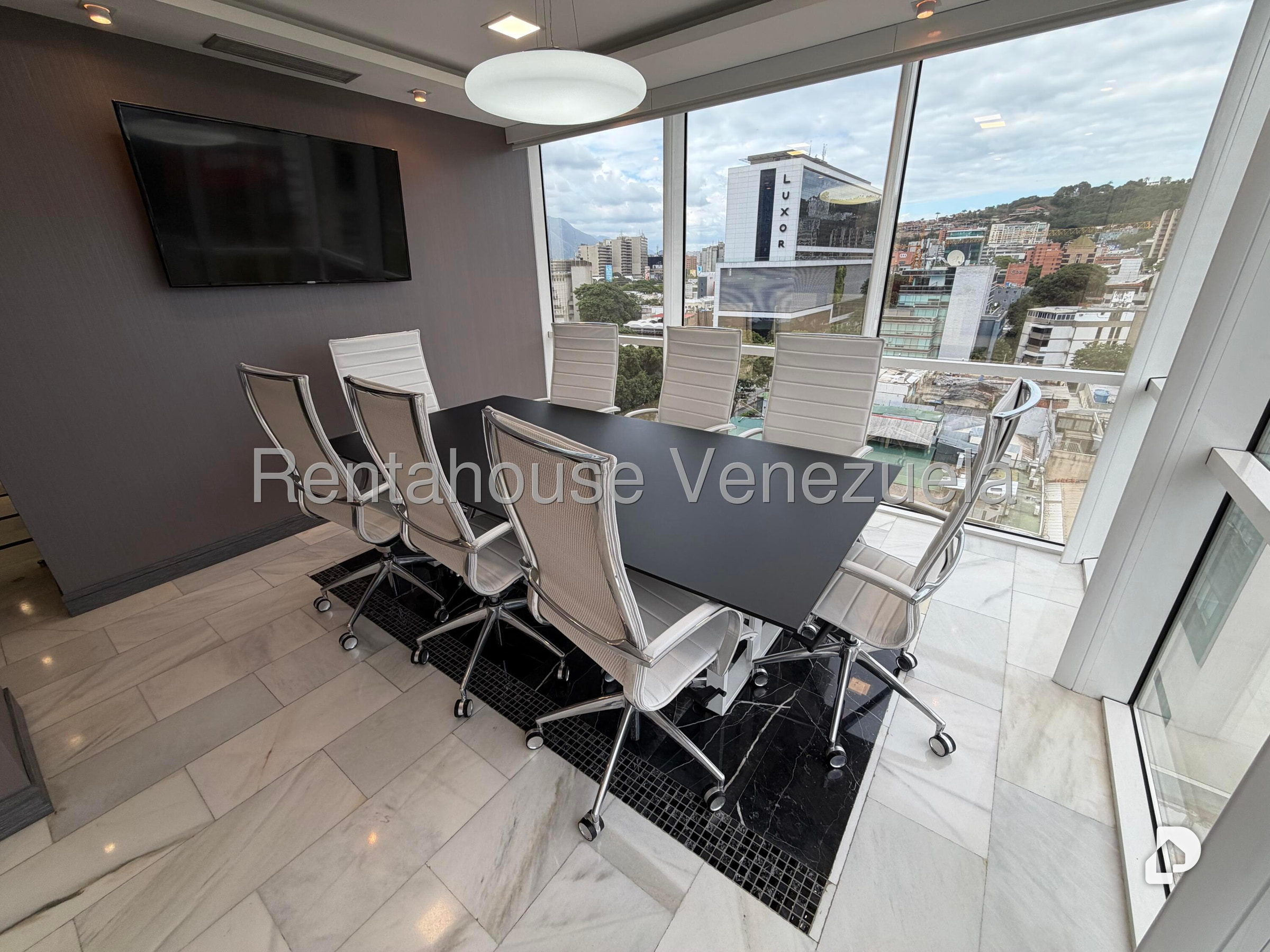 Oficina en Las Mercedes, Caracas
