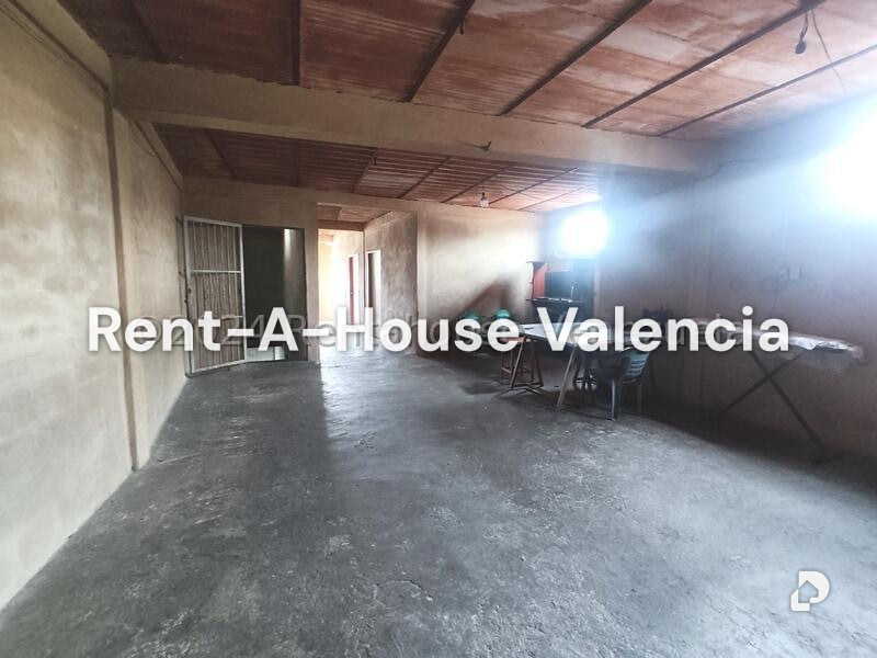 Casa en Santa Rosa, Valencia – 4