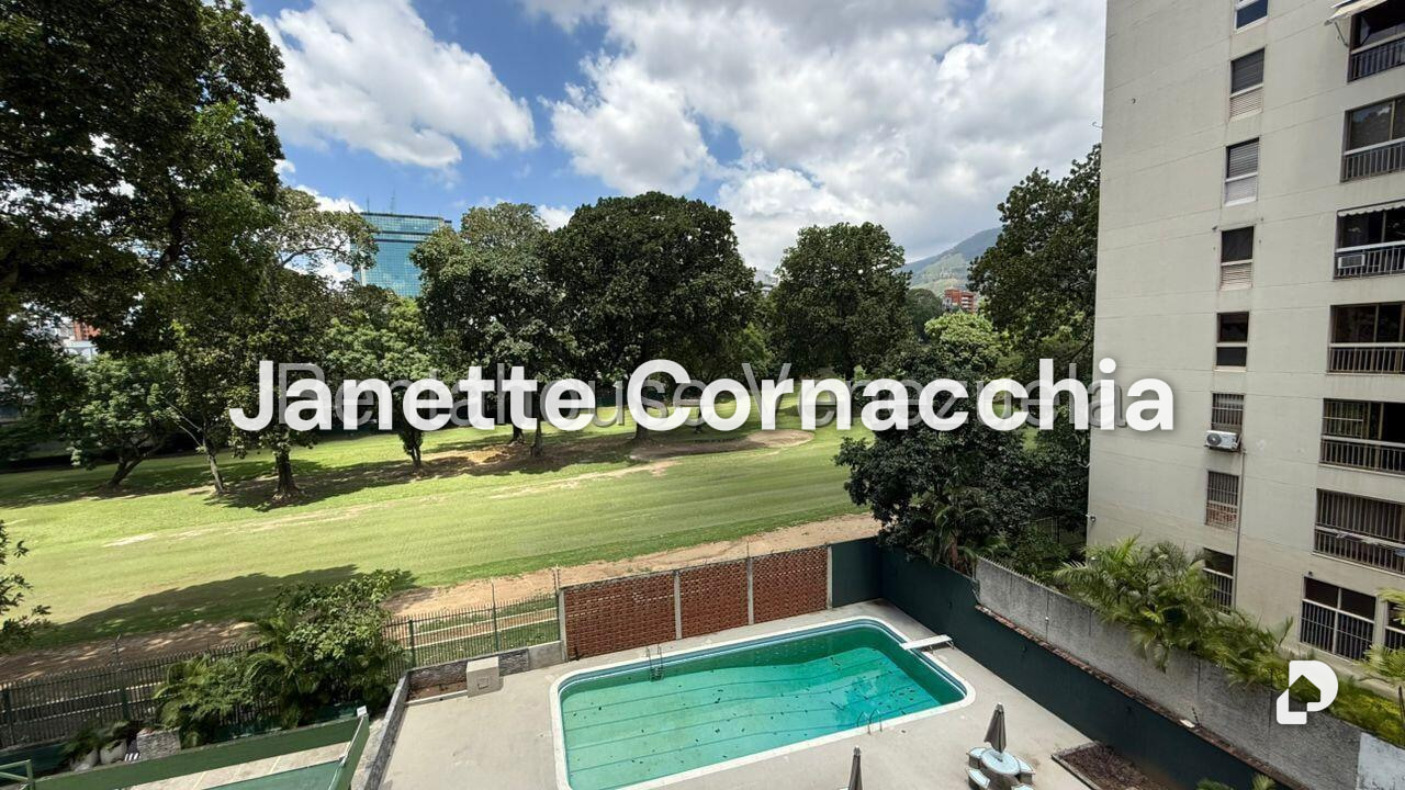 Apartamento en Campo Alegre, Caracas – 21
