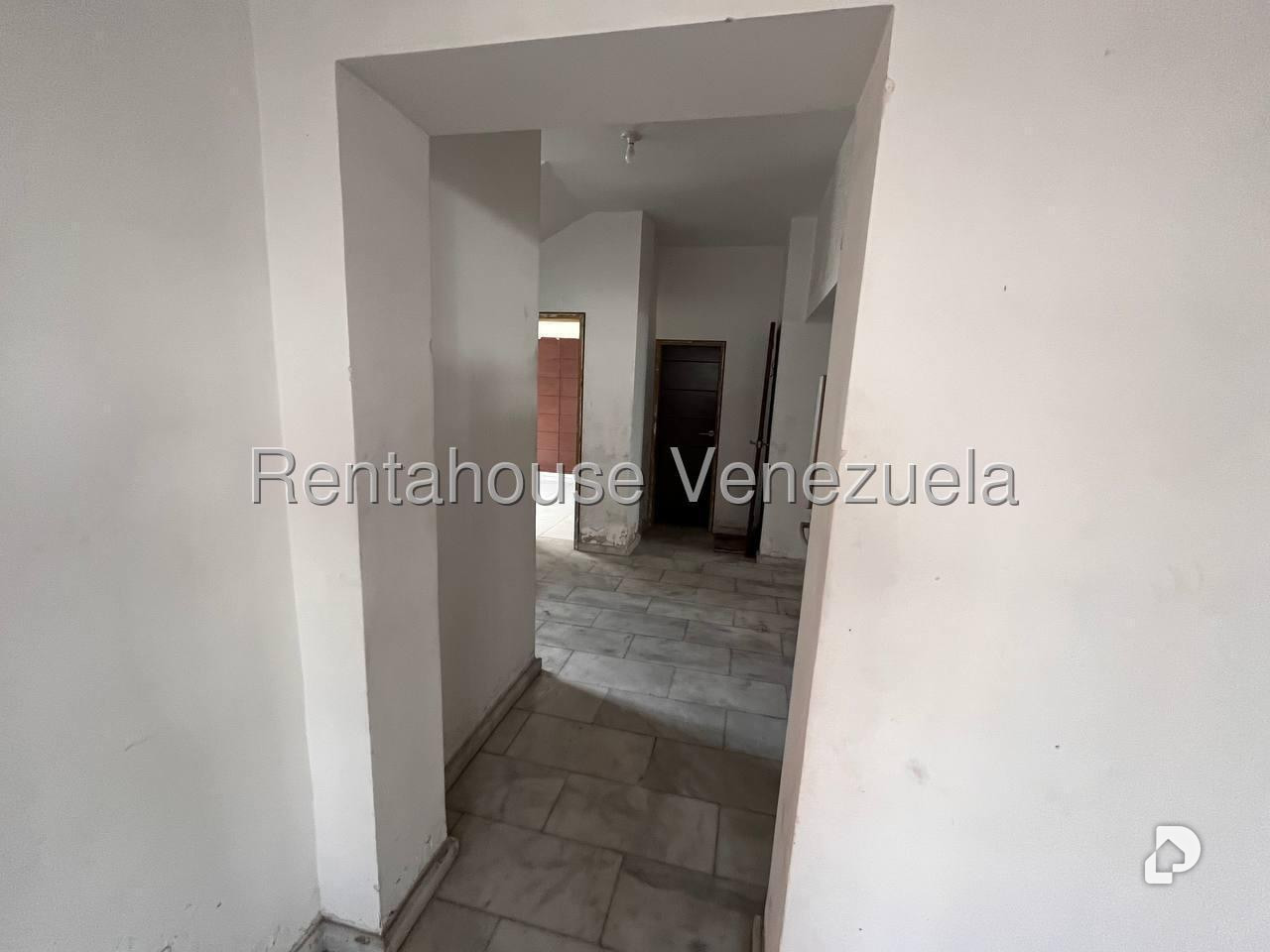 Casa en Altamira, Caracas – 10