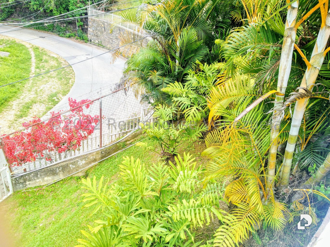 Casa en Oripoto, Caracas – 23