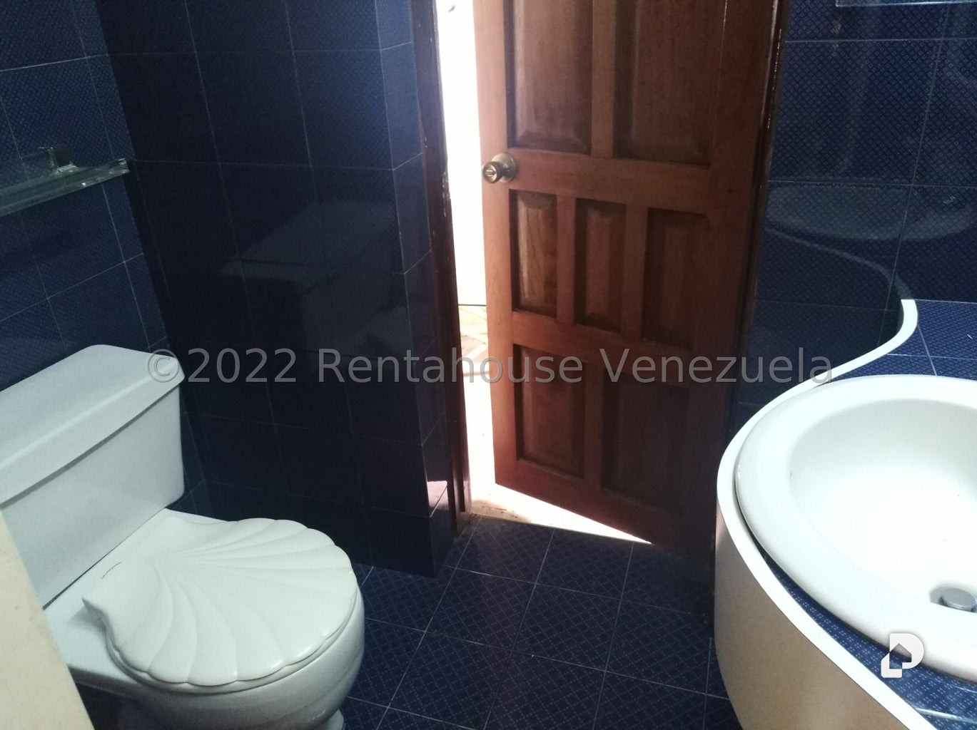 Casa en Oripoto, Caracas – 27